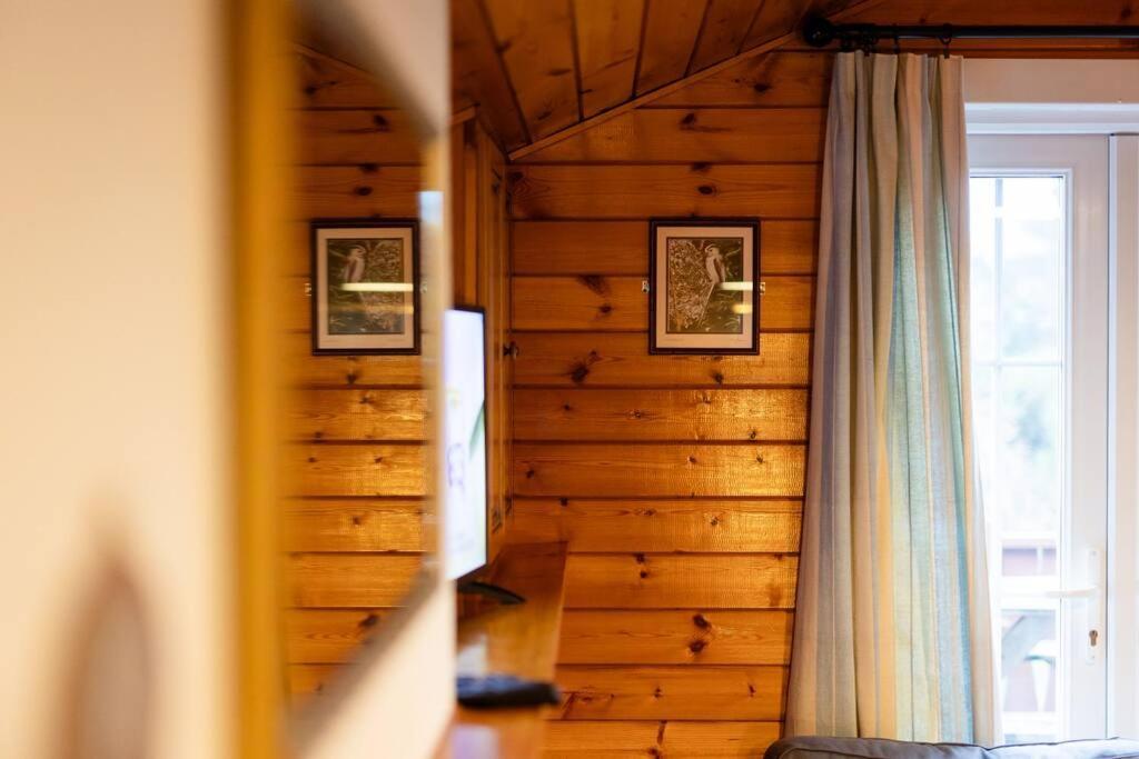 Cozy Norwegian Style Log Cabin In Rural Snowdonia - 2 Bedrooms & Parking By Seren Short Stays Ffestiniog Екстериор снимка