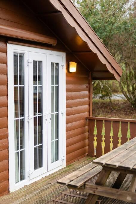 Cozy Norwegian Style Log Cabin In Rural Snowdonia - 2 Bedrooms & Parking By Seren Short Stays Ffestiniog Екстериор снимка